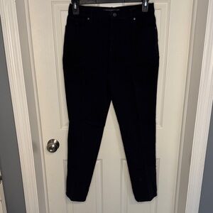 EUC Gloria Vanderbilt Women's Black Jeans